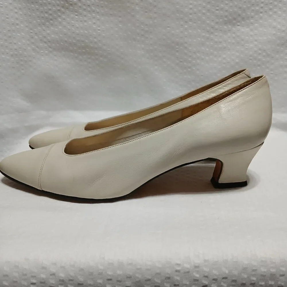 EVAN PICONE RAFFI CREAM NAPPA LEATHER SLIP ON PUMPS BLOCK HEEL SIZE 7.5